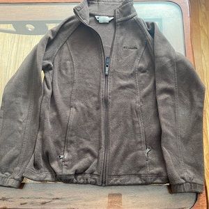 Columbia woman’s brown fleece zip jacket.